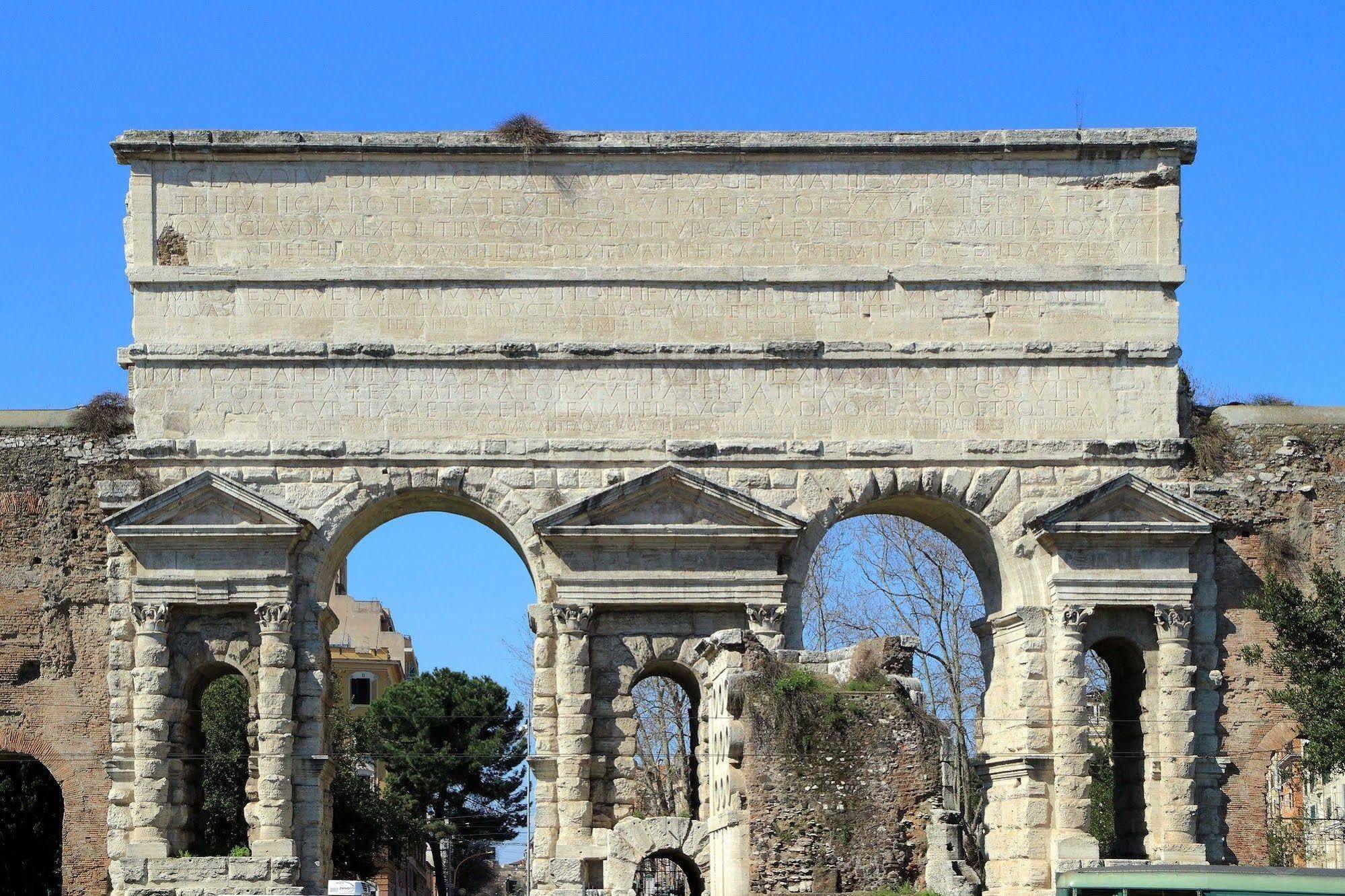 Colosseum Area - Manzoni Rome
