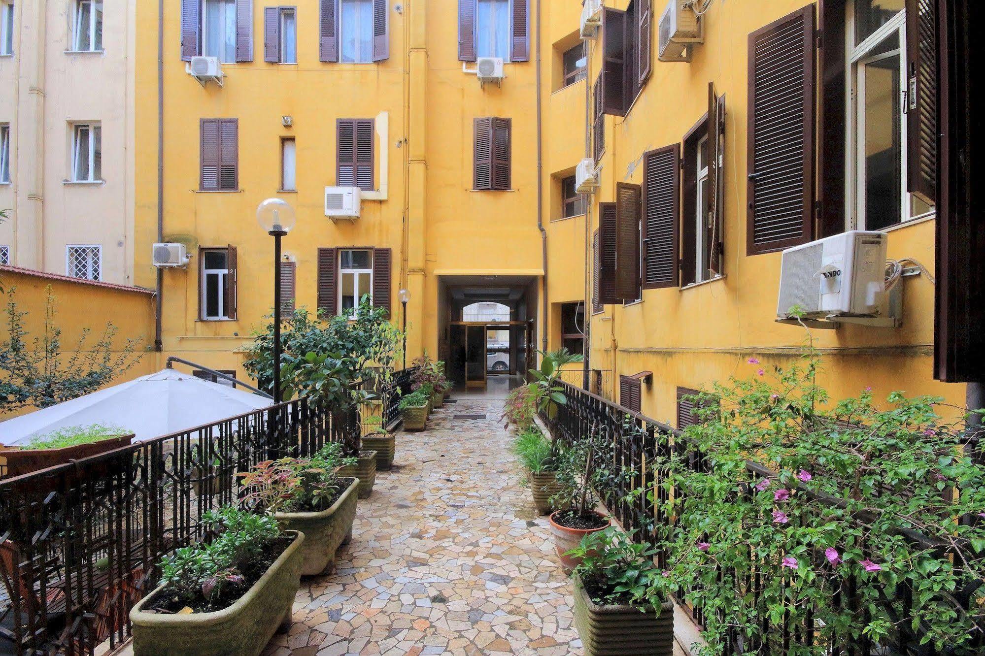 Colosseum Area - Manzoni Apartment *